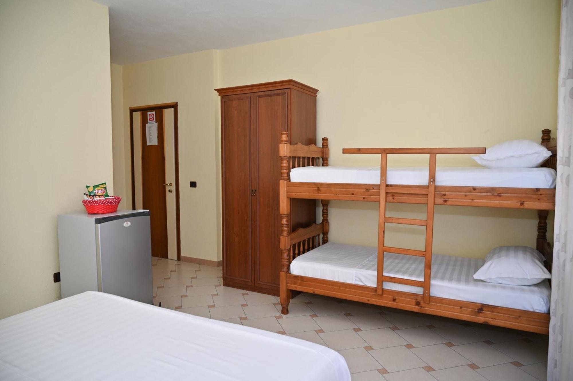 Hotel Vila Emes Durrës Kamer foto