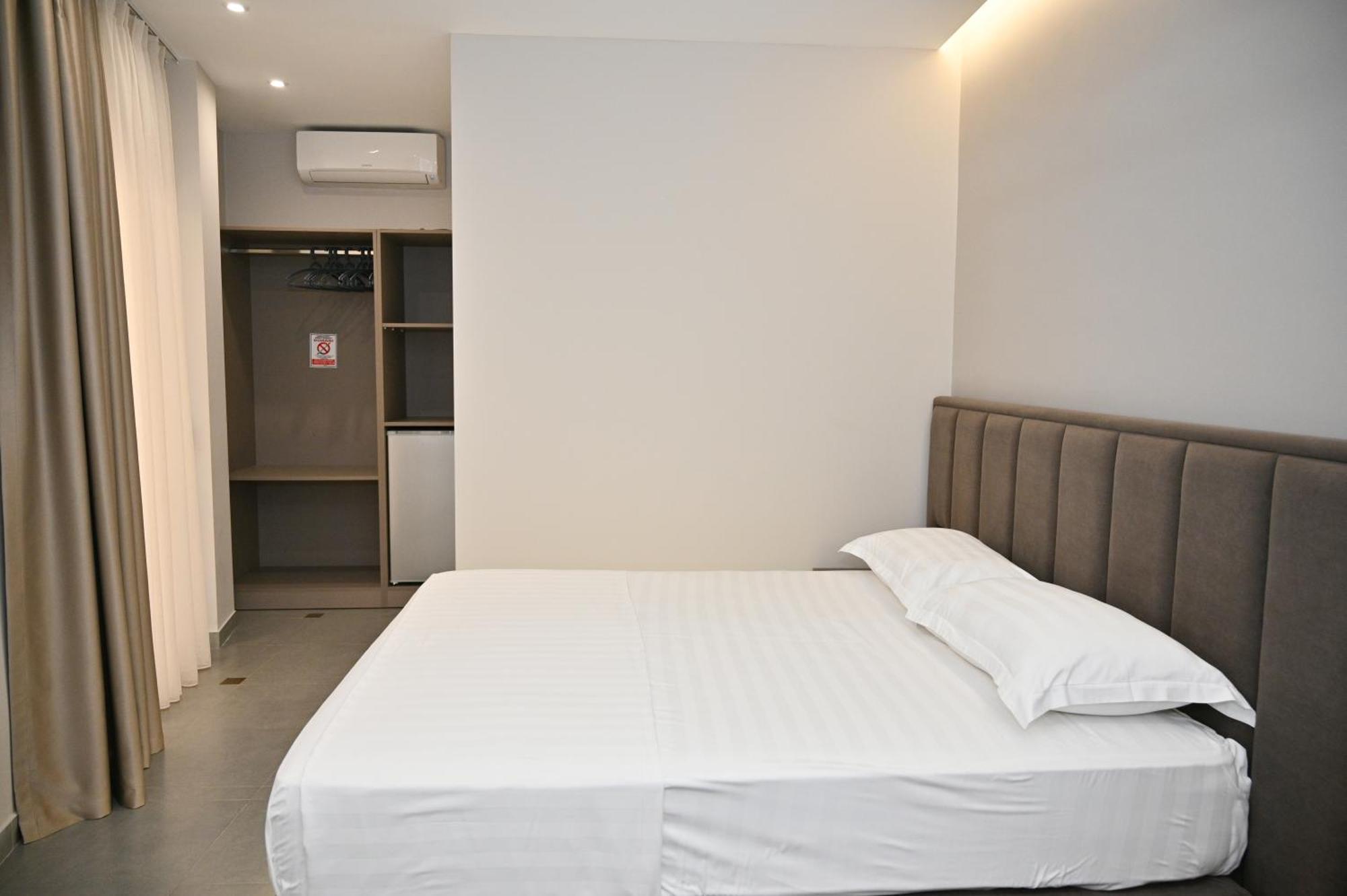 Hotel Vila Emes Durrës Buitenkant foto