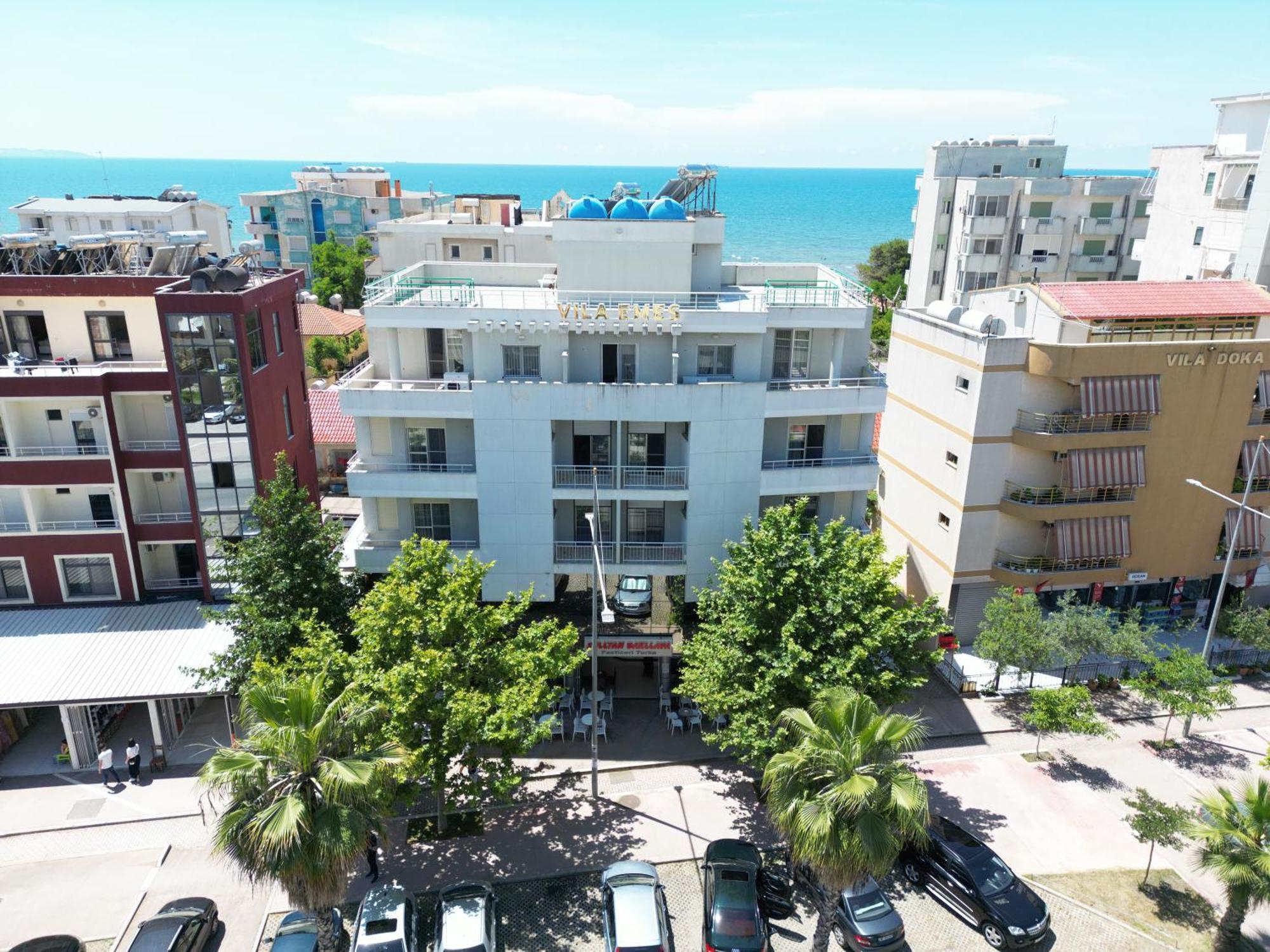 Hotel Vila Emes Durrës Buitenkant foto